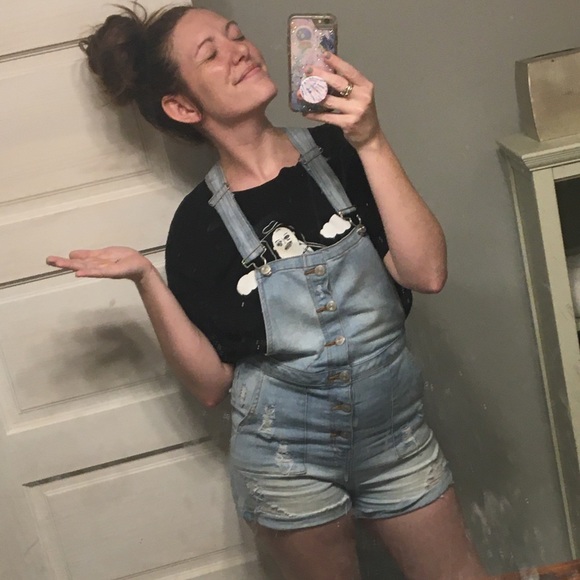 Meet Lindsey & Lucy! 👩👧 - Picture 6 of 8